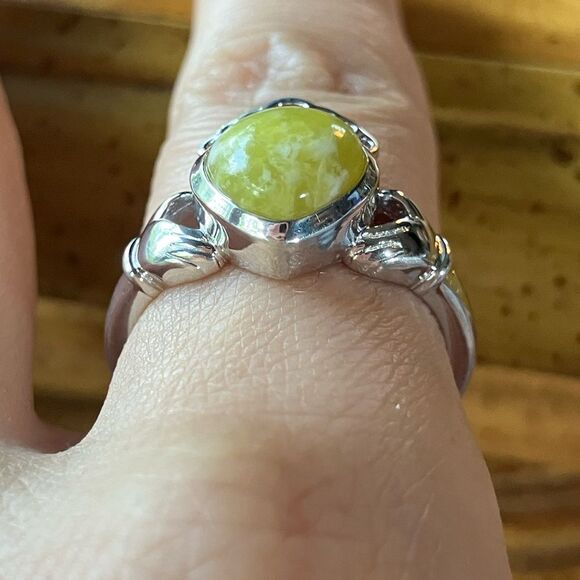 Natural Connemara Marble Sterling Silver Claddagh Ring Size 9 - Picture 2 of 9